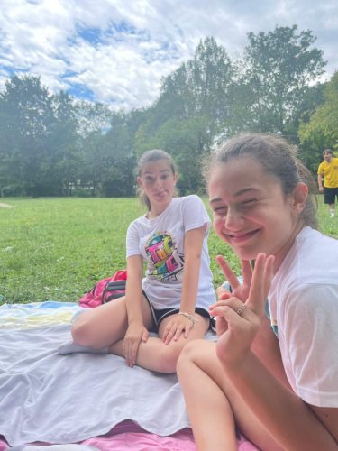 b3d2cd3c-3208-4a81-8085-f8f5f11f469e